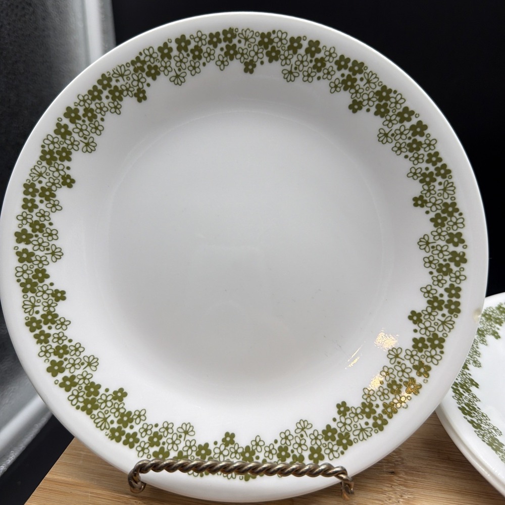 3 VTG Corelle Crazy Daisy Spring Blossom 6 3/4" Dessert Bread Plates glossy